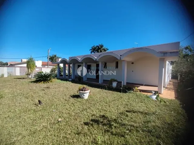 Casa com 799m² 3 quartos e 1 banheiro, à venda, no bairro Centro em Artur Nogueira