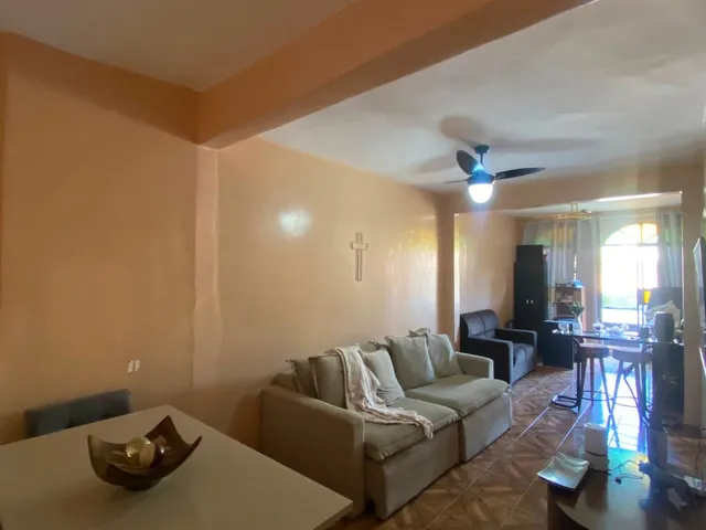 Casa com 248m² 3 quartos e 2 banheiros, à venda, no bairro Alípio de Melo em Belo Horizonte