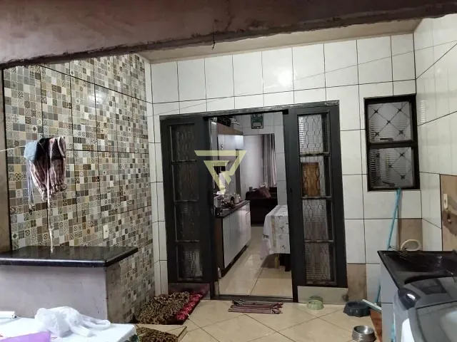 Casa com 150m² 2 quartos e 2 banheiros, à venda, no bairro Parque dos Flamboyans em Ribeirão Preto