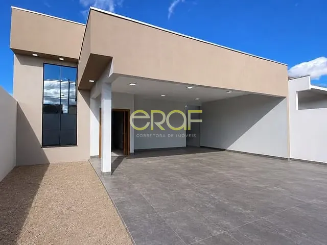 Casa 3 quartos e 4 banheiros, à venda ou para alugar, no bairro Parque Serrano em Formosa