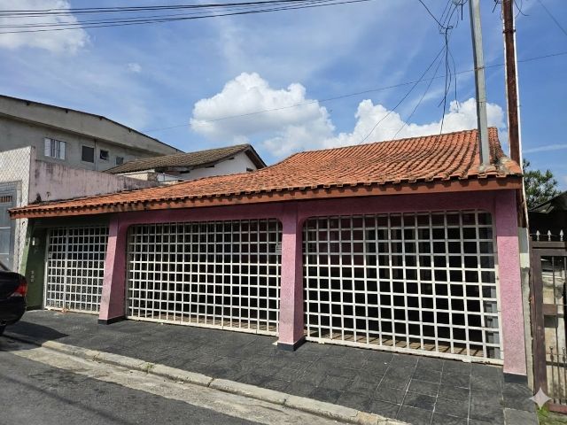 Casa com 250m² 5 quartos e 4 banheiros, à venda, no bairro Chácara Santana em São Paulo