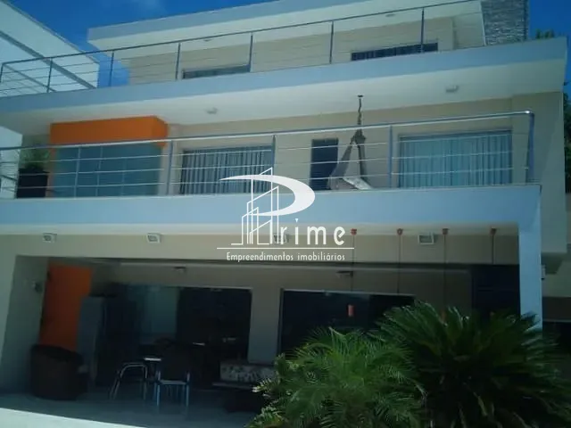 Casa com 525m² 4 quartos e 5 banheiros, à venda, no bairro Camboinhas em Niterói