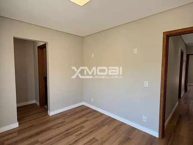 Casa com 150m² 3 quartos e 4 banheiros, à venda, no bairro Jardim Celeste em Jundiaí