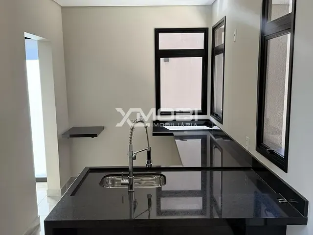 Casa com 150m² 3 quartos e 4 banheiros, à venda, no bairro Jardim Celeste em Jundiaí