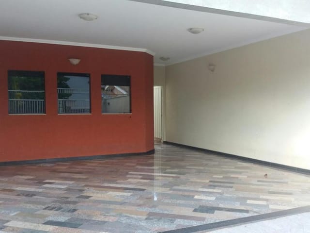 Casa com 345m² 3 quartos e 4 banheiros, à venda, no bairro Novo Parque São Vicente em Birigüi