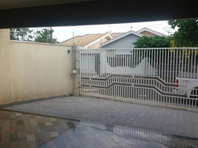 Casa com 345m² 3 quartos e 4 banheiros, à venda, no bairro Novo Parque São Vicente em Birigüi