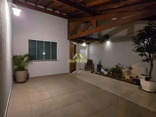 Casa 2 quartos e 2 banheiros, à venda, no bairro Loteamento Terras de São Pedro e São Paulo em Salto