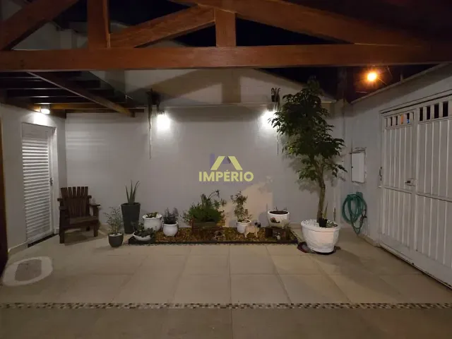 Casa 2 quartos e 2 banheiros, à venda, no bairro Loteamento Terras de São Pedro e São Paulo em Salto
