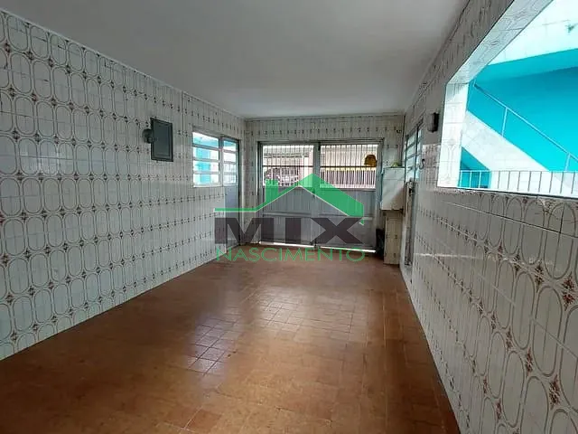 Casa com 243m² 2 quartos e 1 banheiro, à venda, no bairro Taboão em São Bernardo do Campo