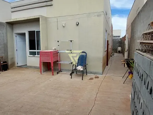Casa com 140m² 3 quartos e 2 banheiros, à venda, no bairro Santa Iria em Ribeirão Preto