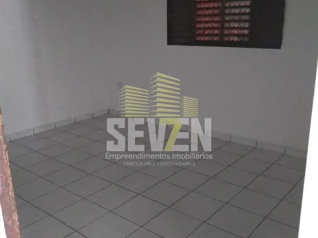 Casa com 200m² 3 quartos e 1 banheiro, à venda, no bairro Residencial Nova Bauru em Bauru
