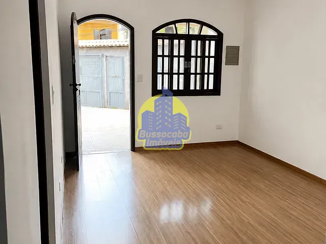 Casa 2 quartos e 1 banheiro, à venda, no bairro Quitaúna em Osasco