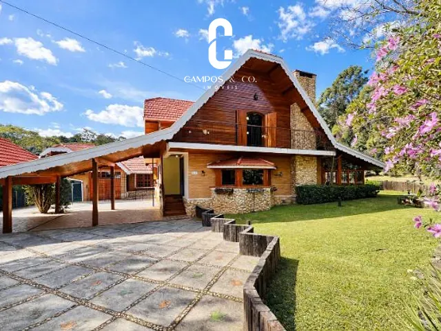Casa com 1015m² 4 quartos e 6 banheiros, à venda, no bairro Alto do Capivari em Campos do Jordão
