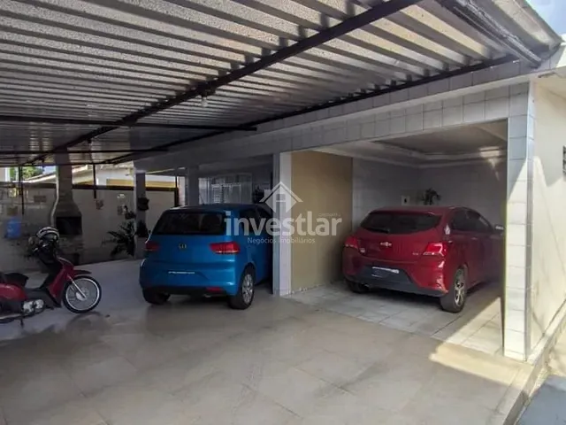 Casa com 336m² 3 quartos e 3 banheiros, à venda, no bairro Liberdade em Campina Grande