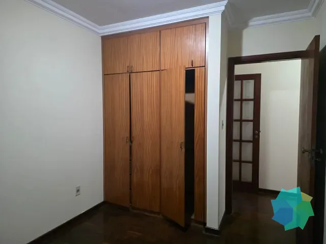 Casa com 420m² 4 quartos e 2 banheiros, à venda, no bairro Condomínio Fechado Hermenegildo Milioni em Salto