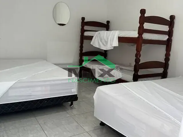 Casa com 350m² 2 quartos e 1 banheiro, à venda, no bairro Jardim Casa Branca em Caraguatatuba
