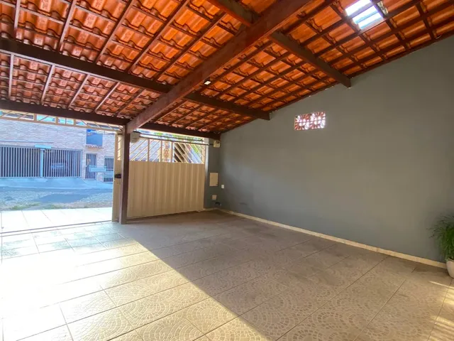 Casa 2 quartos e 3 banheiros, à venda, no bairro Arvoredo em Contagem