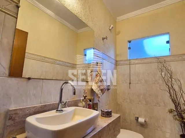 Casa com 360m² 3 quartos e 5 banheiros, à venda, no bairro Parque Jardim Europa em Bauru