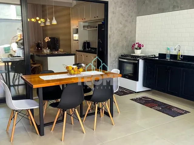 Casa com 275m² 3 quartos e 2 banheiros, à venda, no bairro Campos do Conde Chambord em Tremembé