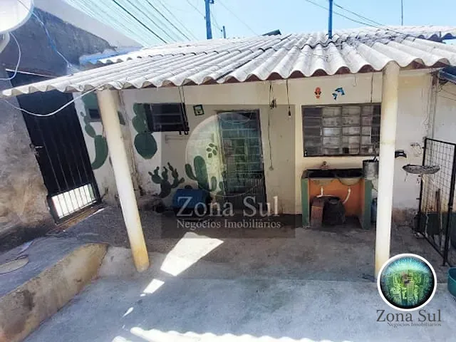 Casa com 540m² 2 quartos e 2 banheiros, à venda, no bairro Jardim Abatia em Sorocaba