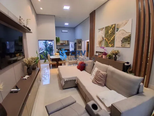 Casa com 256m² 3 quartos e 3 banheiros, à venda, no bairro Conjunto Habitacional Alexandre Urbanas em Londrina