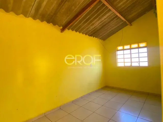 Casa 1 quarto e 1 banheiro, à venda ou para alugar, no bairro Parque Vila Verde em Formosa