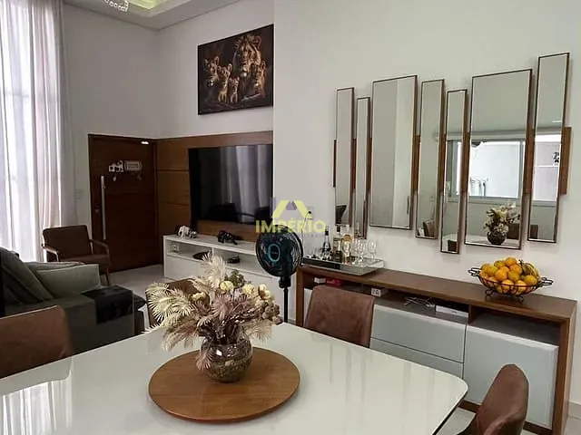 Casa com 240m² 3 quartos e 2 banheiros, à venda, no bairro Jardim Guarujá em Salto