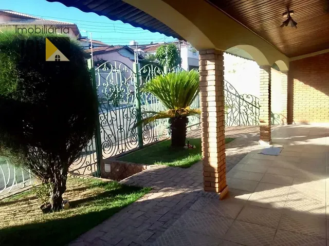 Casa com 336m² 3 quartos e 3 banheiros, à venda, no bairro Vila São João em Caçapava