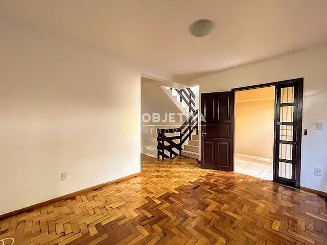 Casa com 260m² 4 quartos e 3 banheiros, para alugar, no bairro Ouro Branco em Novo Hamburgo