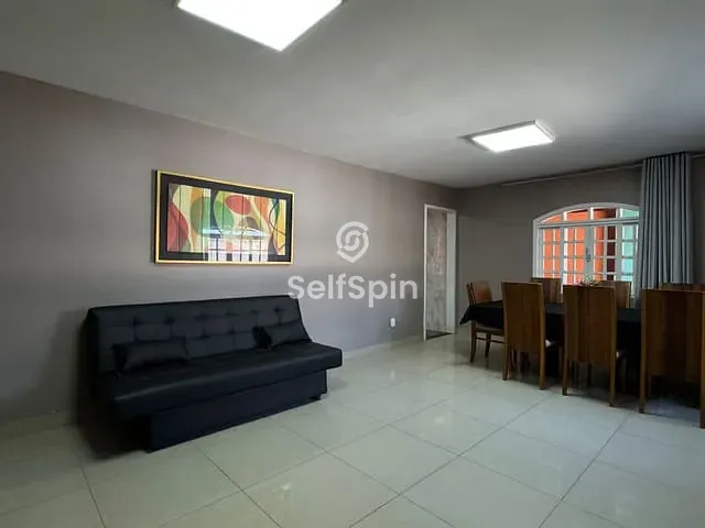 Casa com 398m² 4 quartos e 3 banheiros, para alugar, no bairro Piratininga em Niterói