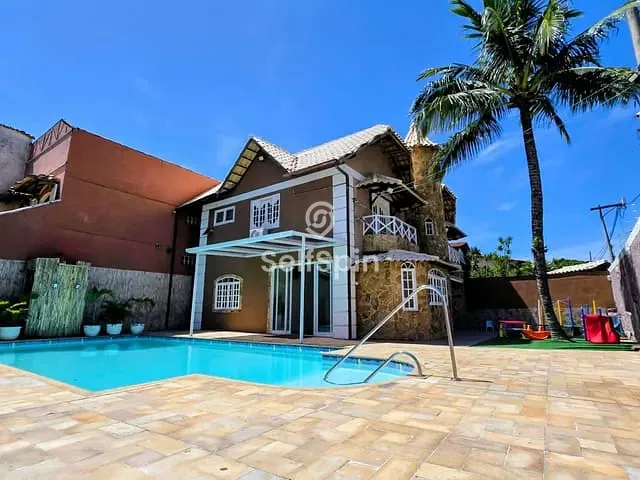 Casa com 398m² 4 quartos e 3 banheiros, para alugar, no bairro Piratininga em Niterói