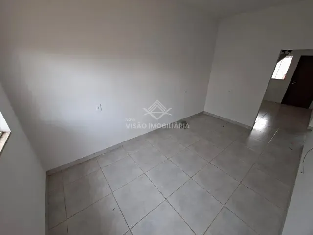 Casa 2 quartos e 2 banheiros, para alugar, no bairro Residencial Santa Catarina em Sinop