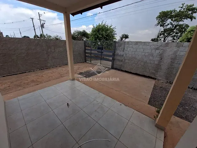 Casa 2 quartos e 2 banheiros, para alugar, no bairro Residencial Santa Catarina em Sinop