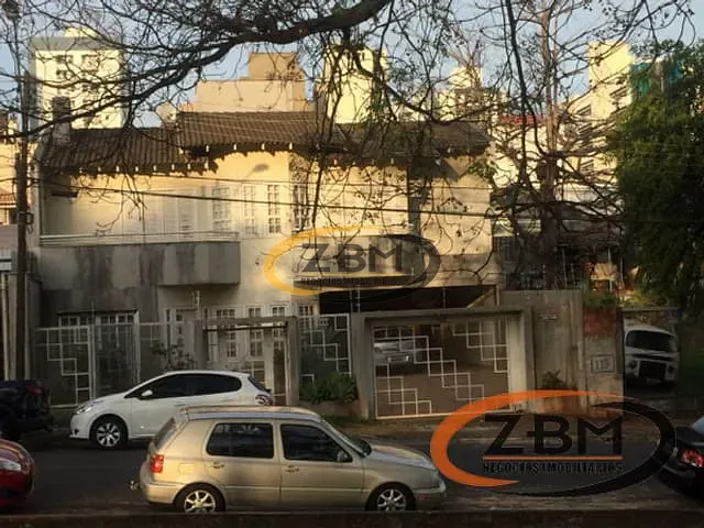 Casa com 700m² 5 quartos e 5 banheiros, à venda ou para alugar, no bairro Lago Parque em Londrina