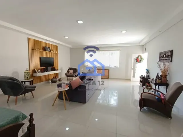 Casa com 490m² 4 quartos e 5 banheiros, à venda, no bairro Jardim das Gaivotas em Caraguatatuba