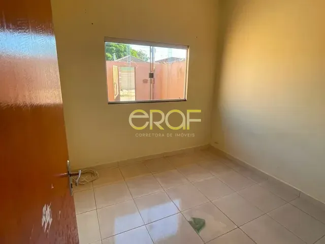 Casa 3 quartos e 2 banheiros, para alugar, no bairro Setor Bela Vista em Formosa