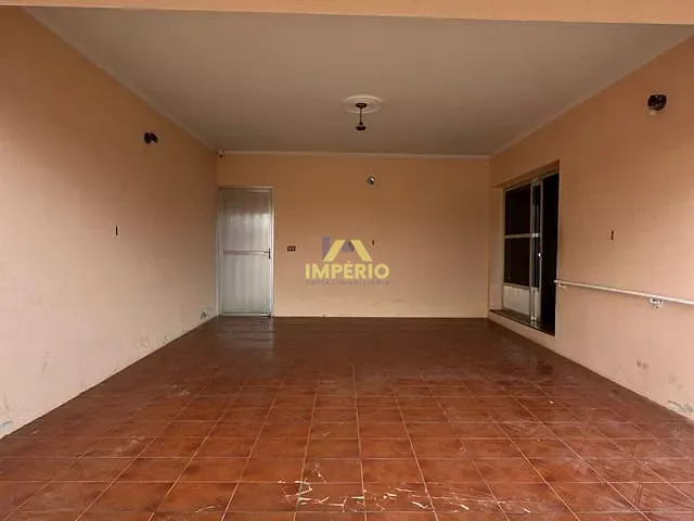 Casa com 329m² 3 quartos e 3 banheiros, à venda, no bairro Vila Teixeira em Salto