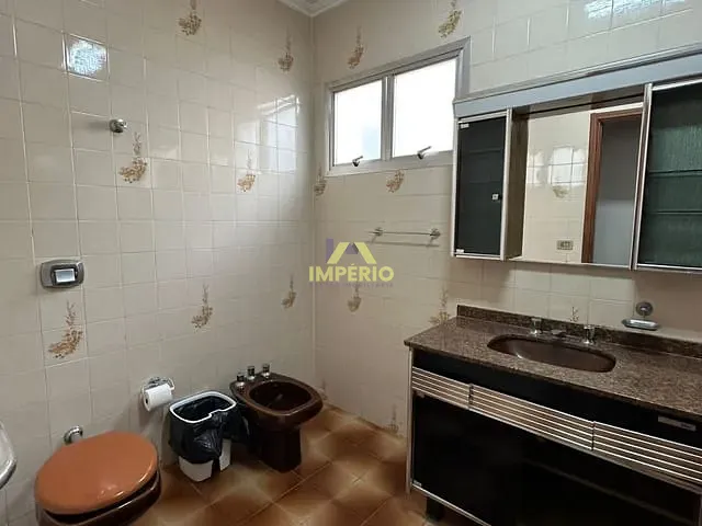 Casa com 329m² 3 quartos e 3 banheiros, à venda, no bairro Vila Teixeira em Salto