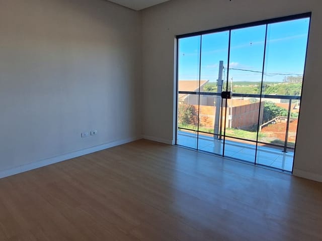 Casa com 95m² 3 quartos e 2 banheiros, à venda, no bairro Planta São Francisco em Cambé