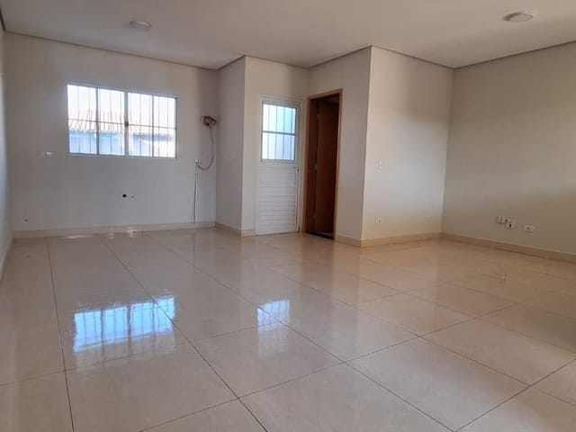Casa com 95m² 3 quartos e 2 banheiros, à venda, no bairro Planta São Francisco em Cambé