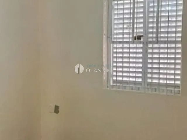 Casa com 200m² 3 quartos e 1 banheiro, para alugar, no bairro Parque Nosso Lar em Artur Nogueira