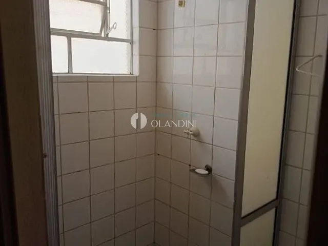 Casa com 200m² 3 quartos e 1 banheiro, para alugar, no bairro Parque Nosso Lar em Artur Nogueira