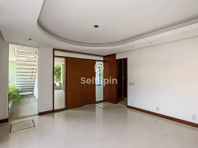 Casa com 405m², para alugar, no bairro São Francisco em Niterói