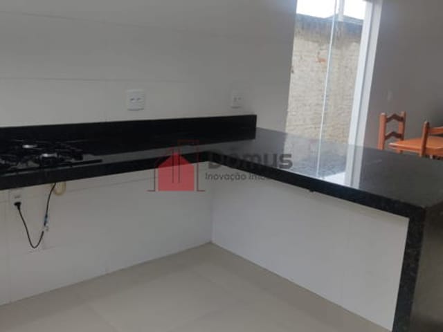 Casa com 200m², à venda, no bairro Vila Prado em Pindamonhangaba
