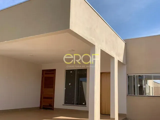 Casa 3 quartos e 3 banheiros, à venda ou para alugar, no bairro Setor de Chácaras Sul em Formosa
