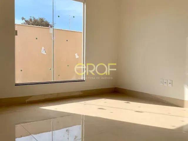 Casa 3 quartos e 3 banheiros, à venda ou para alugar, no bairro Setor de Chácaras Sul em Formosa