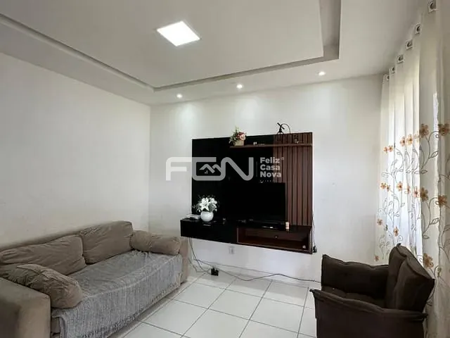 Casa 2 quartos e 2 banheiros, à venda, no bairro Jardim Limoeiro em Camaçari