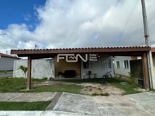 Casa 2 quartos e 2 banheiros, à venda, no bairro Jardim Limoeiro em Camaçari