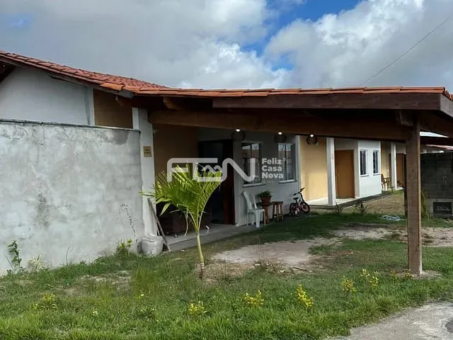 Casa 2 quartos e 2 banheiros, à venda, no bairro Jardim Limoeiro em Camaçari