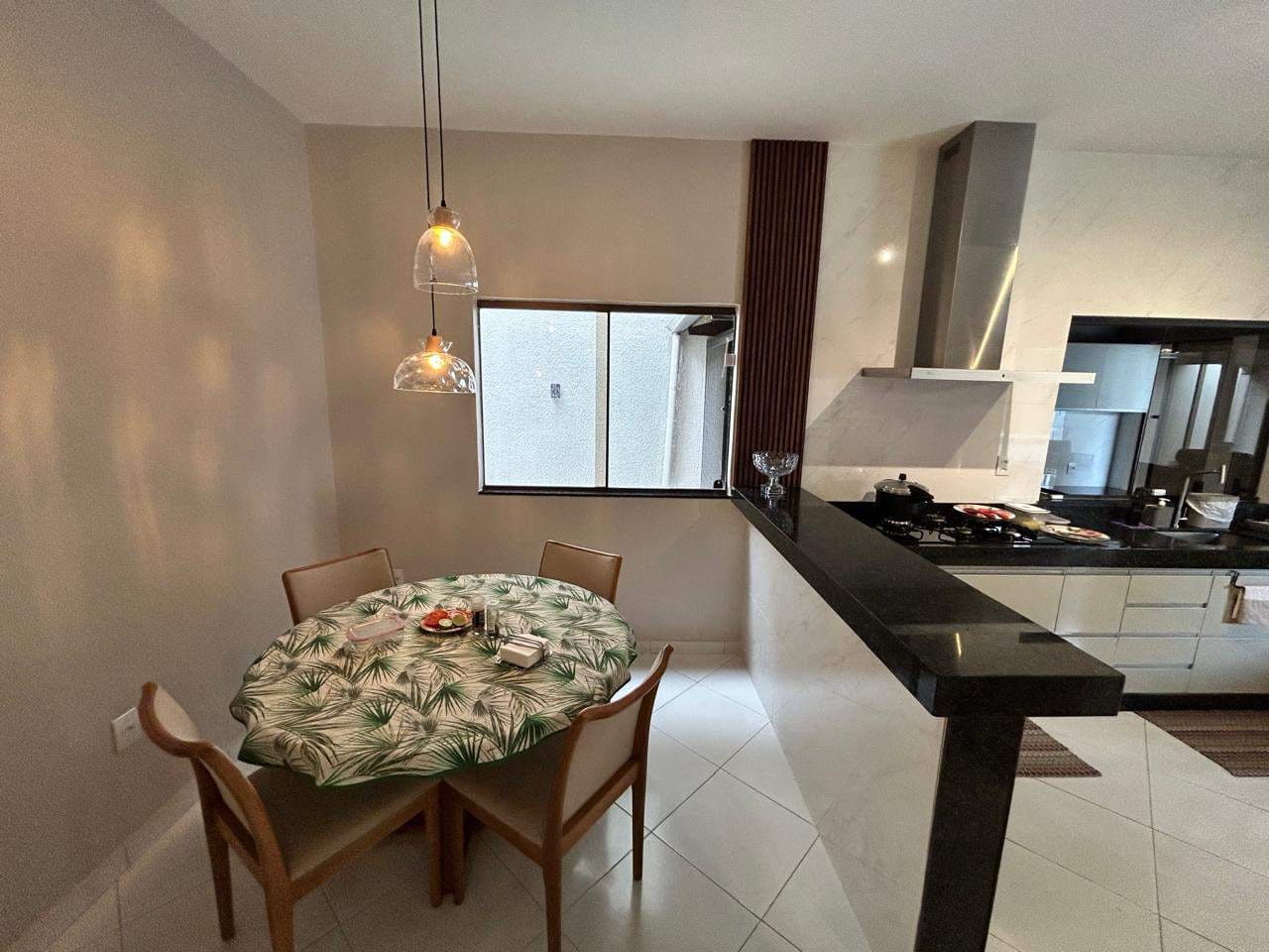 Casa, 3 quartos, 300 m² - Foto 13